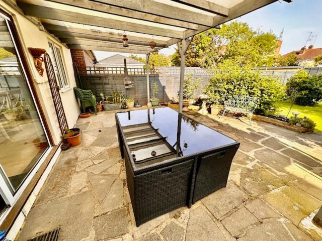 4 Bed House In Daneby Road,Se6 Villa Catford Bagian luar foto